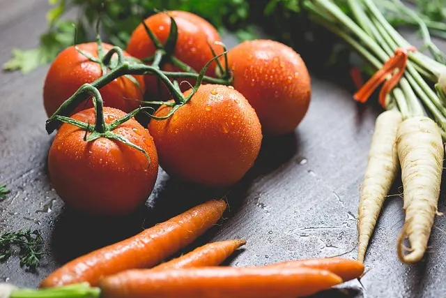 9 Ingrédients Essentiels pour les Plats Corses